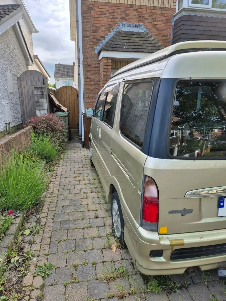 Camper van - Image 3