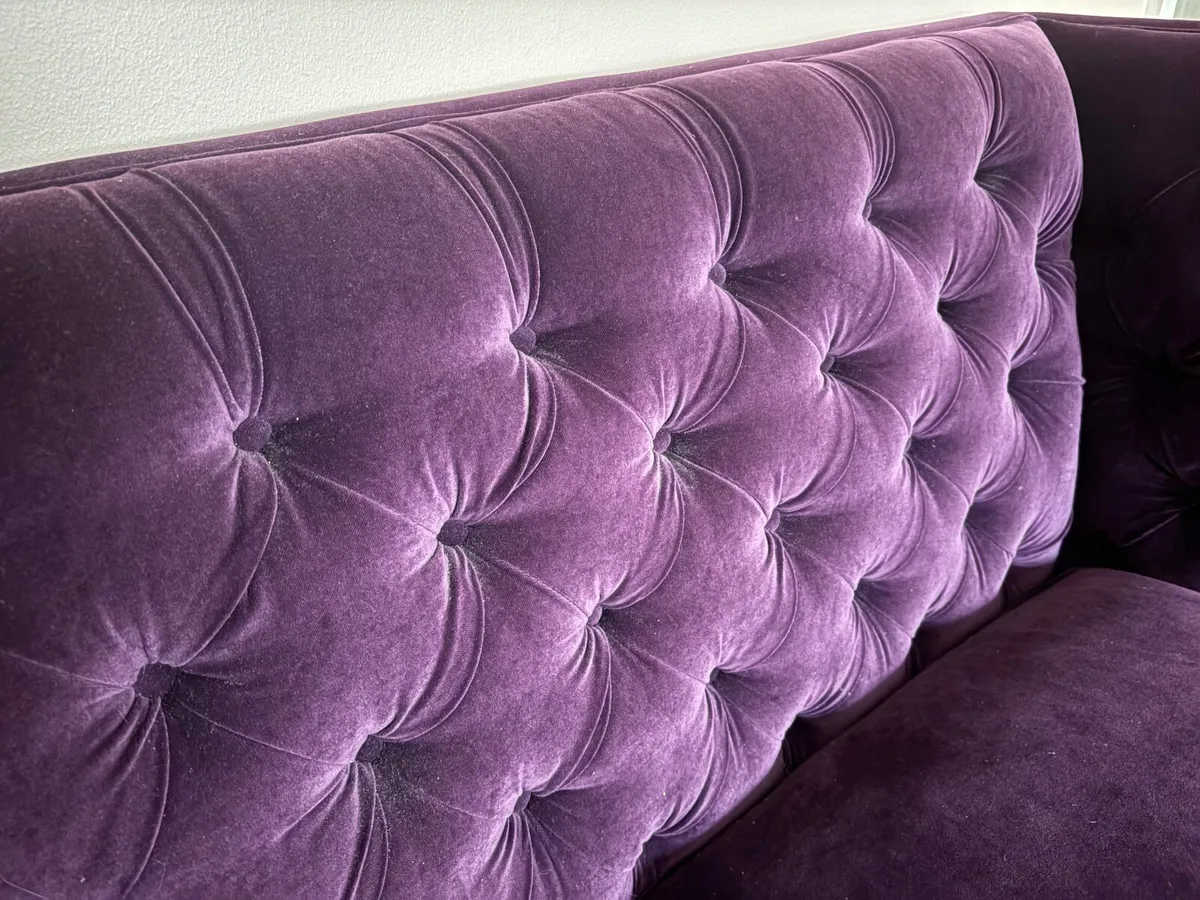 Chesterfield two seater Purple Love Seat - Image 2