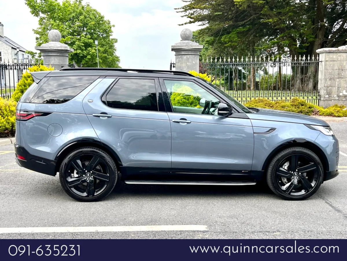 Land Rover Discovery 3.0d R-DYNAMIC HSE 250 BHP 7 - Image 2