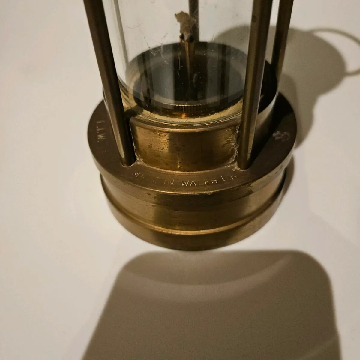 Antique brass lamp - Image 3