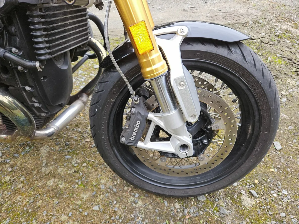 Extremely Low Mileage BMW R Nine T - Image 4