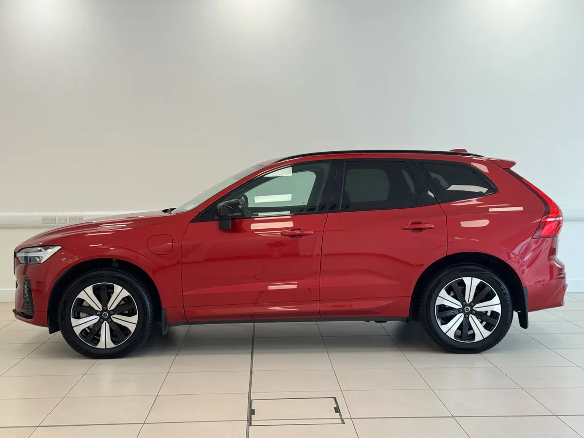 Volvo XC60 2023 t6 - Image 3