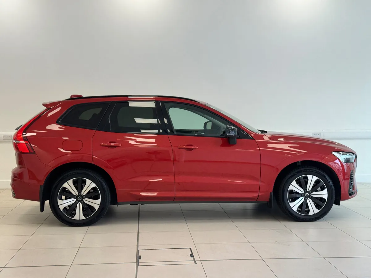 Volvo XC60 2023 t6 - Image 2