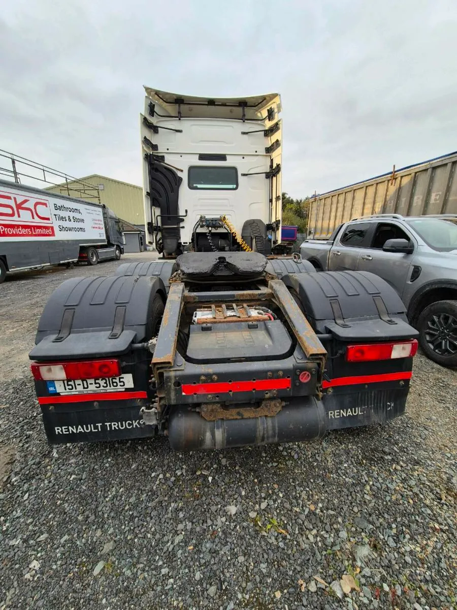 Renault 460 - Image 3