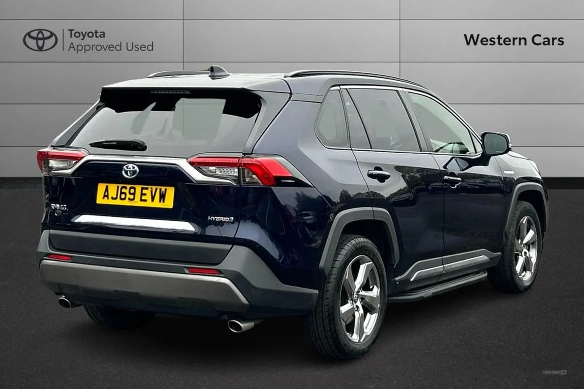 Toyota Rav4 2.5 Vvt-h Design CVT 4WD Euro 6 (s/s) - Image 2