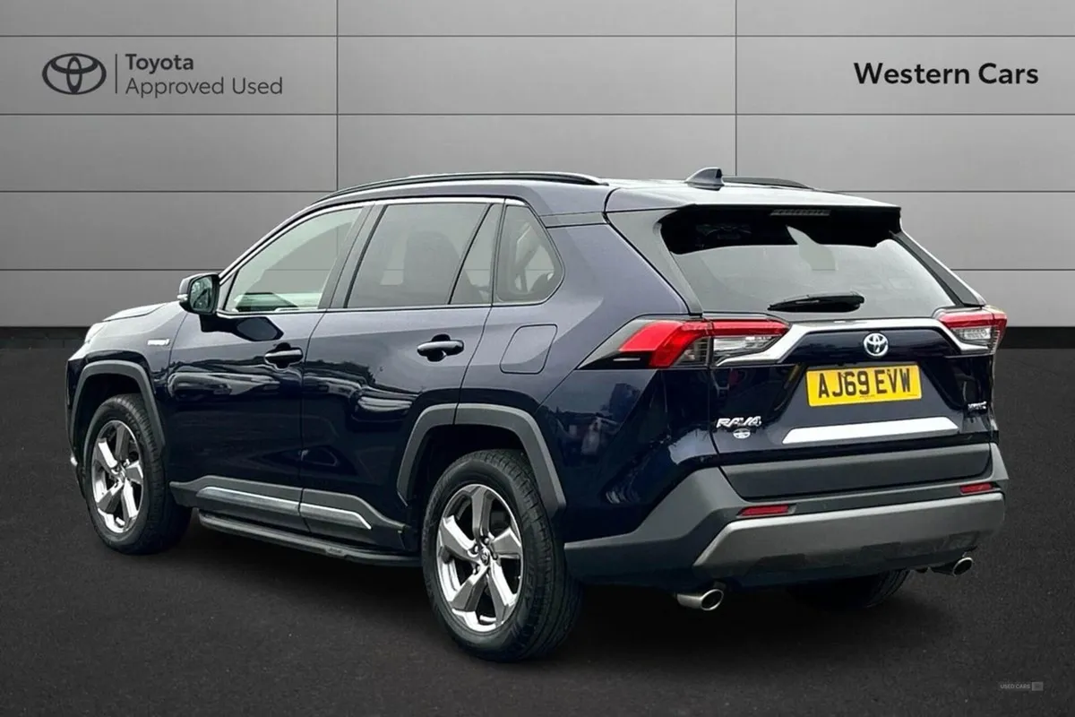 Toyota Rav4 2.5 Vvt-h Design CVT 4WD Euro 6 (s/s) - Image 4