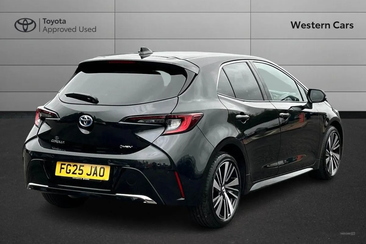 Toyota Corolla 1.8 Vvt-h Design CVT Euro 6 (s/s) - Image 2