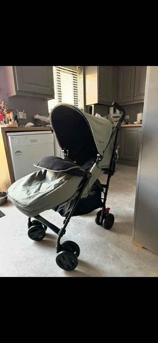 Stroller - Image 1