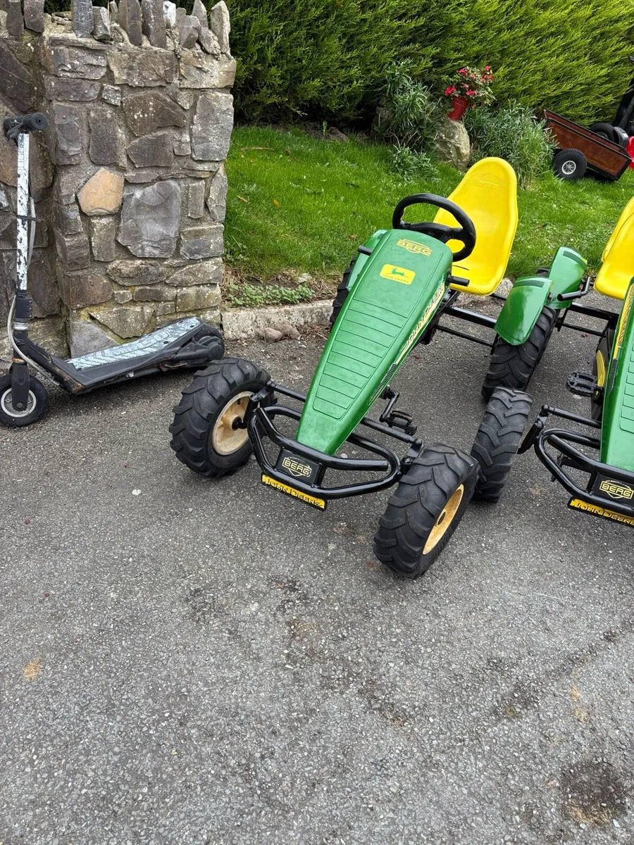 Berg John Deere Traxx go carts - Image 4
