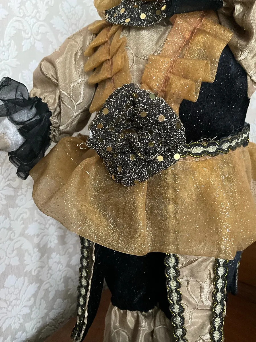 Vintage Musical Jester Doll with Movement - Image 4