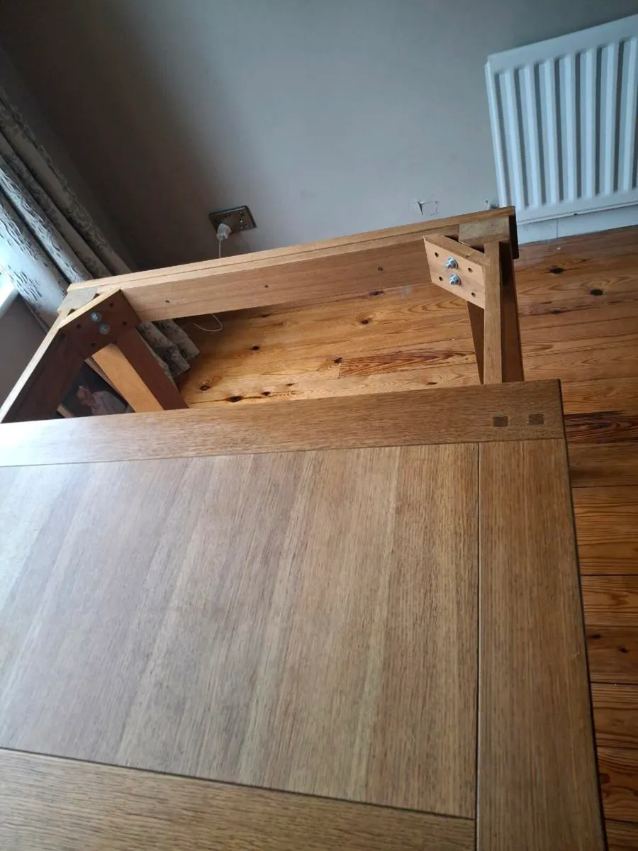 Solid wood dining table - Image 3