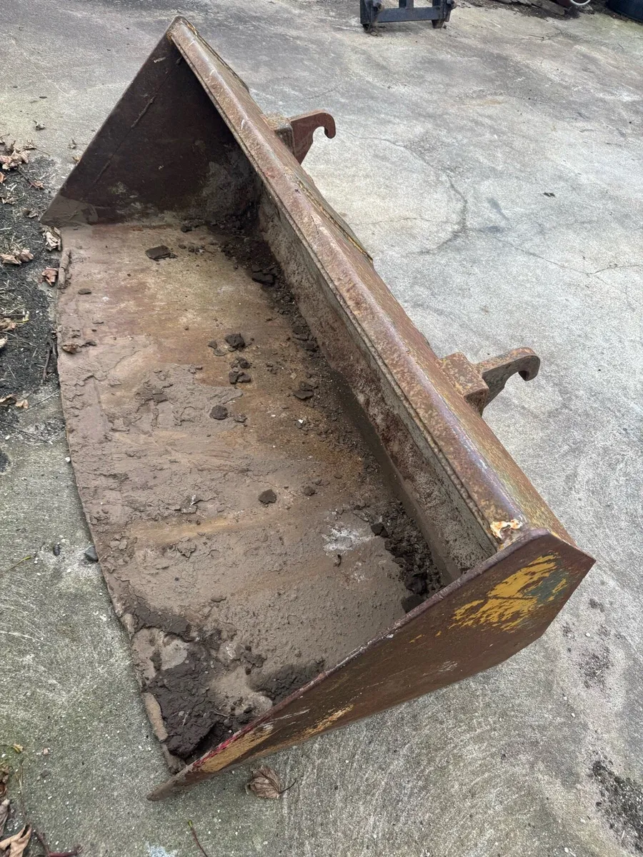 Heavy duty 6ft bucket and Spike - Image 1