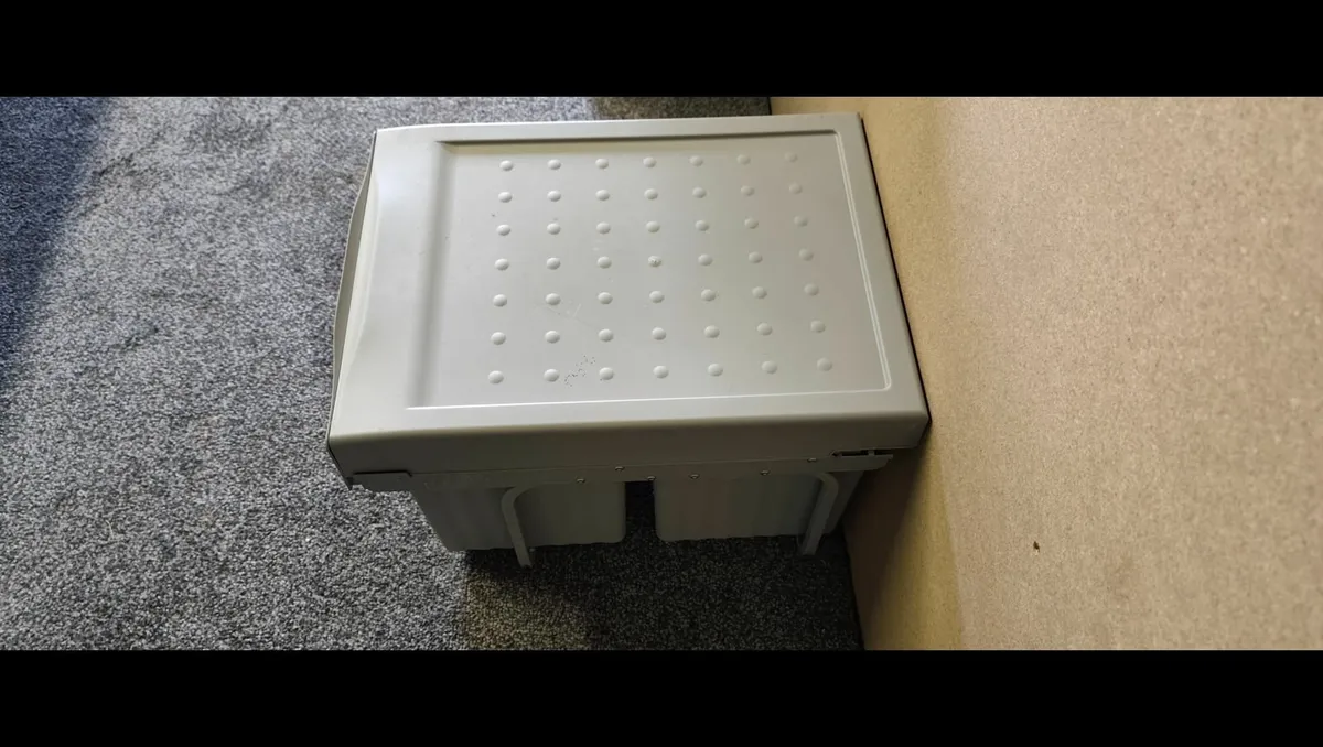 Kitchen bin - Image 2