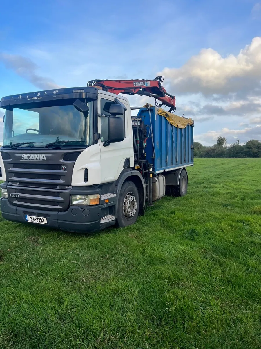 Tipper - Image 1