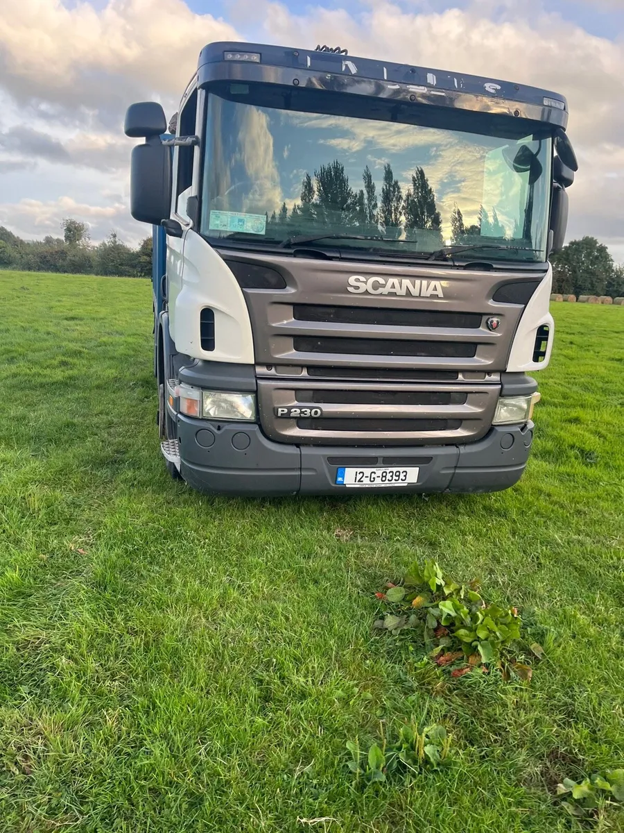 Tipper - Image 2