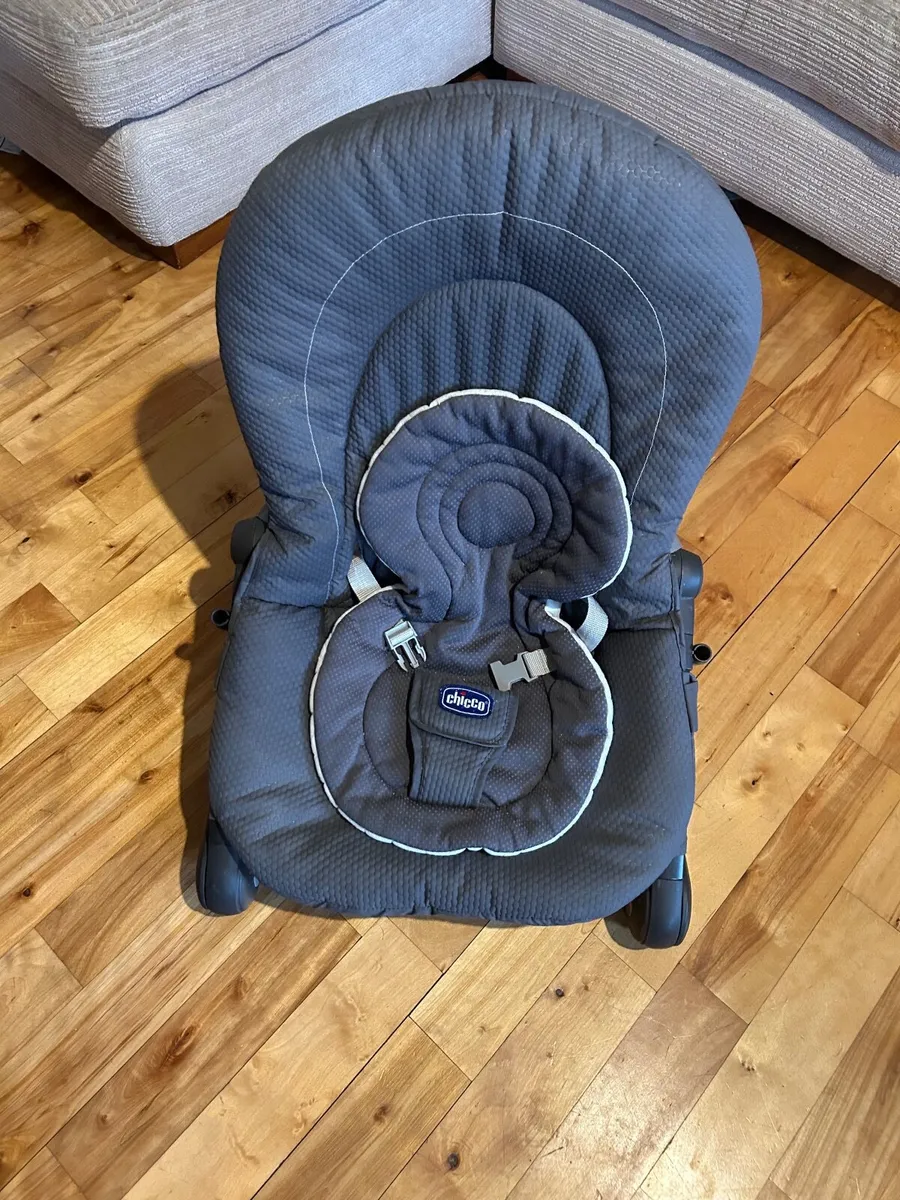 Baby bouncing seat - Image 1