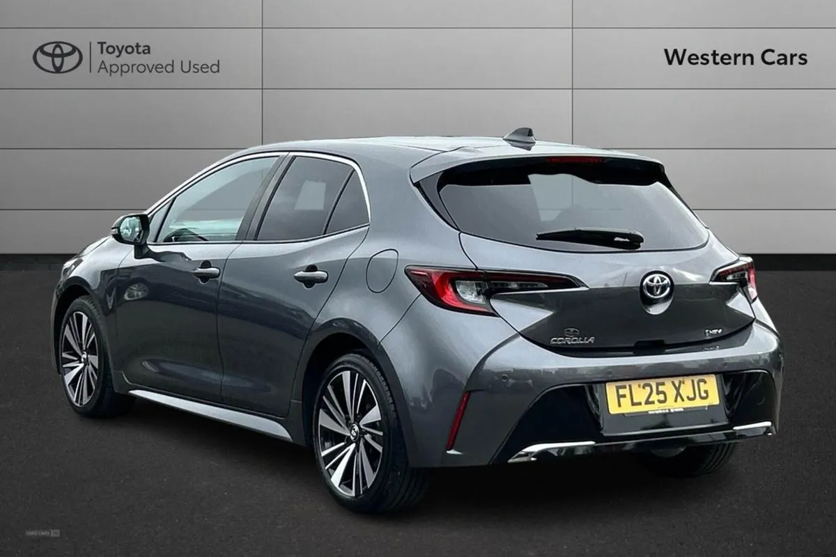Toyota Corolla 1.8 Vvt-h Design CVT Euro 6 (s/s) - Image 4