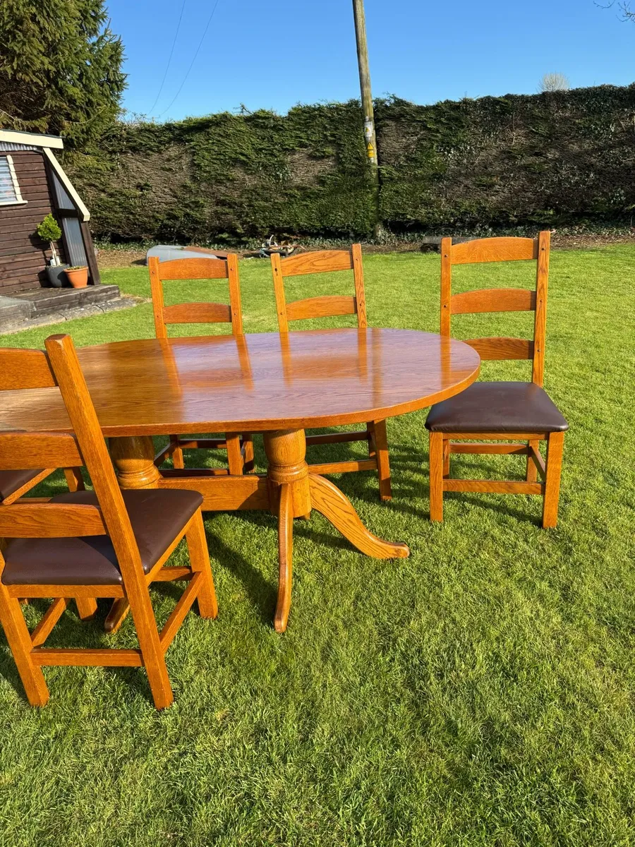 Oak kitchen table & chairs - Image 4