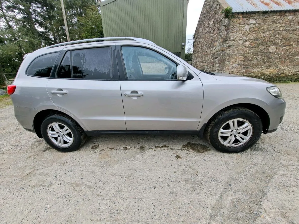Hyundai santa fe - Image 3