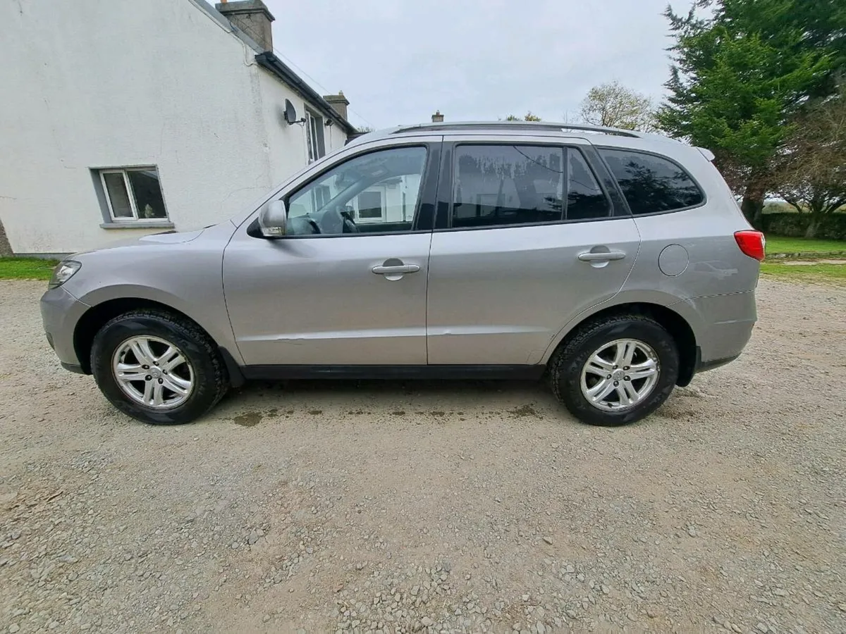 Hyundai santa fe - Image 4