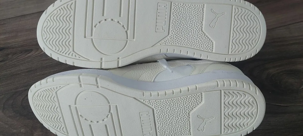 Shoes - Image 4