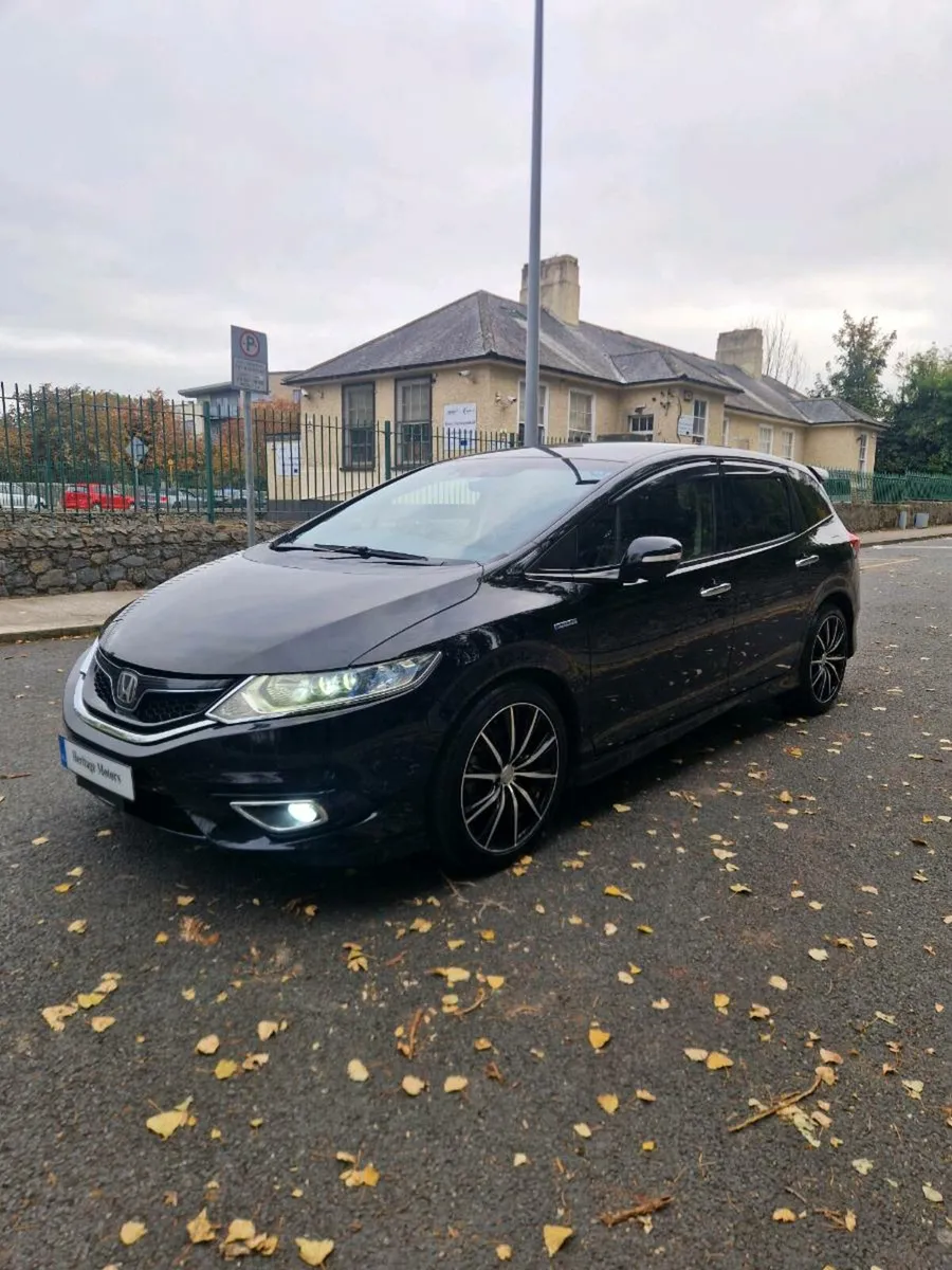 15 HONDA JADE 1.5 HYBRID 6 SEATER AUTOMATIC - Image 3