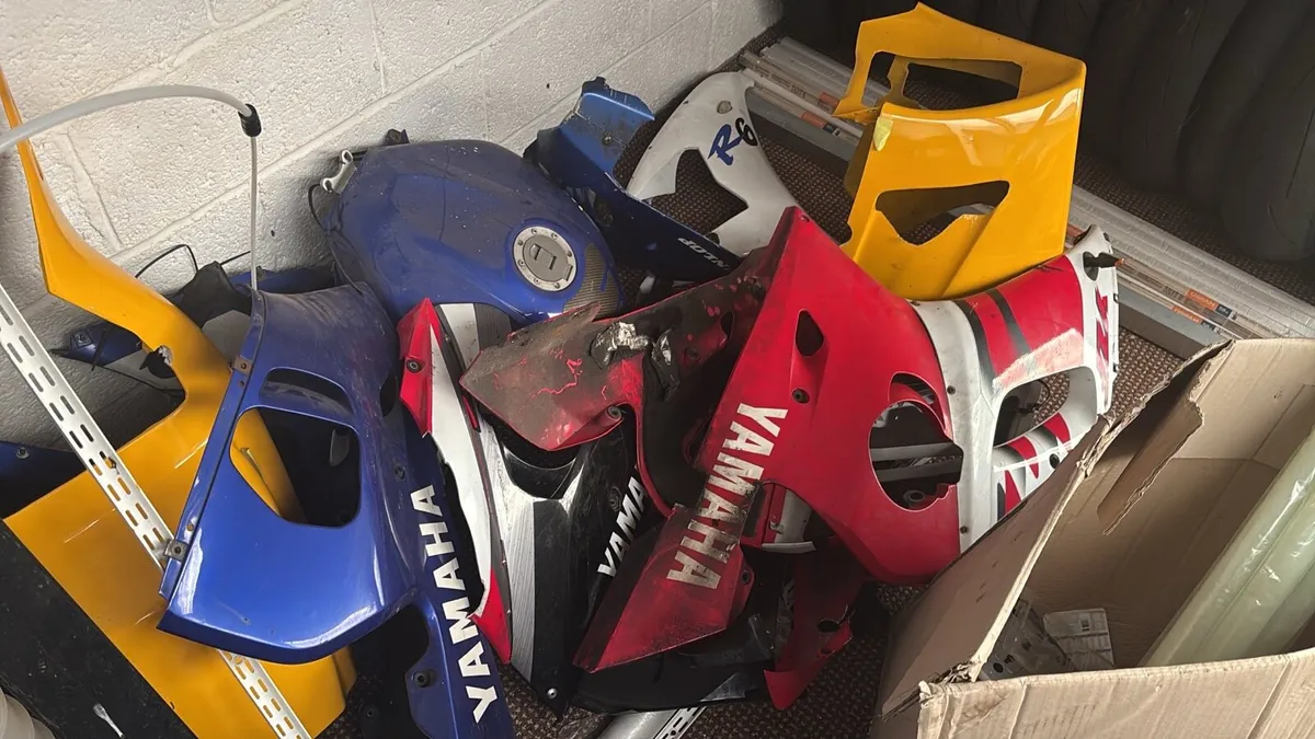 Yamaha R6 5EB Breaking - Image 1