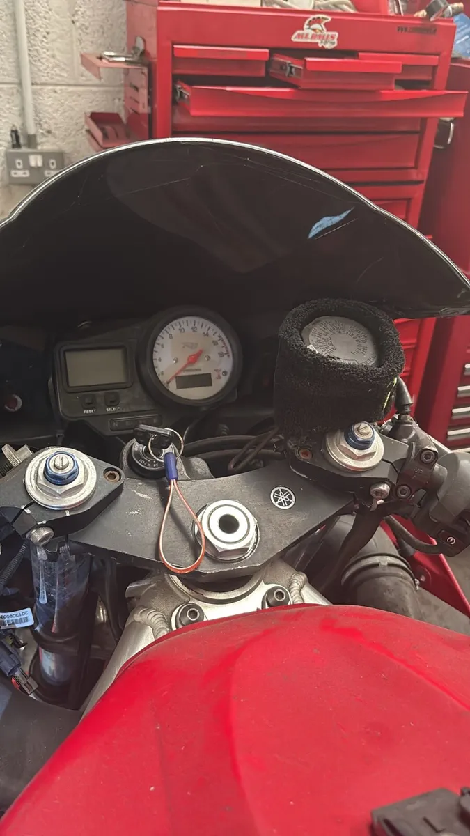 Yamaha R6 5EB Breaking - Image 2