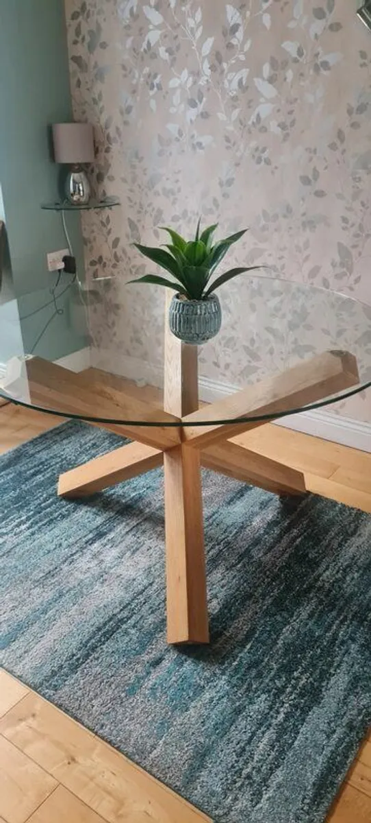 Dining table, 4 chairs plus rug. - Image 4