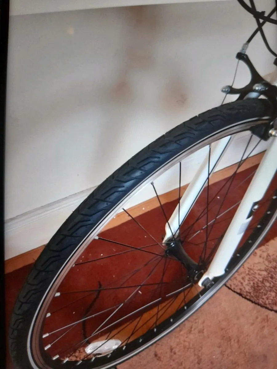 Brand new bike cross usa hybrid 22" 7 spd - Image 4