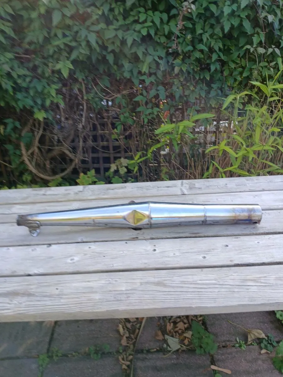 Suzuki GT 250 X7 Original Exhaust Pipes - Image 3