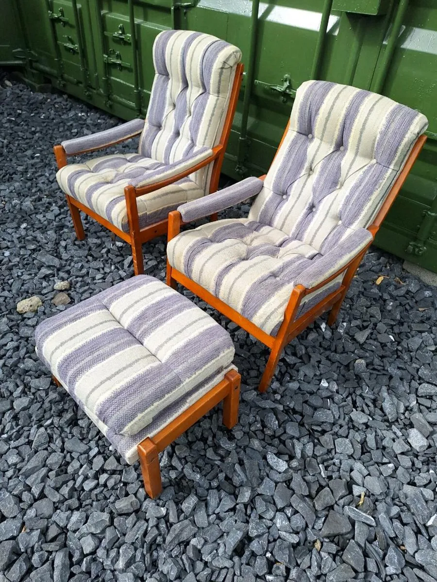 Pair of Vintage armchairs with footstool (DELIVERY - Image 3