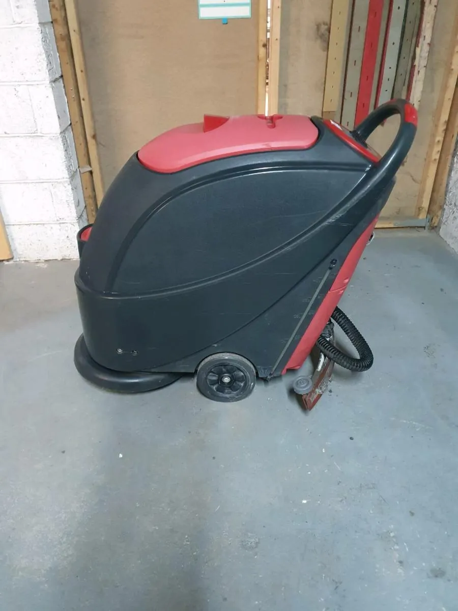 Viper AS430 scrubber Dryer - Image 1