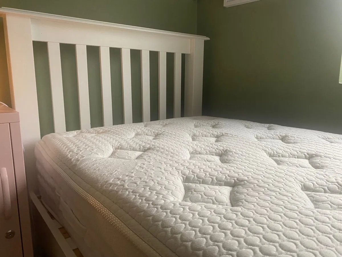Single Bed and mattress - Image 2