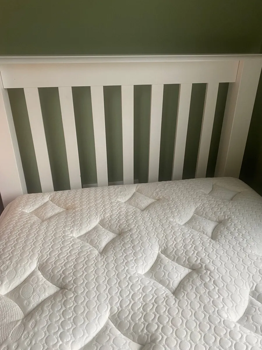 Single Bed and mattress - Image 3
