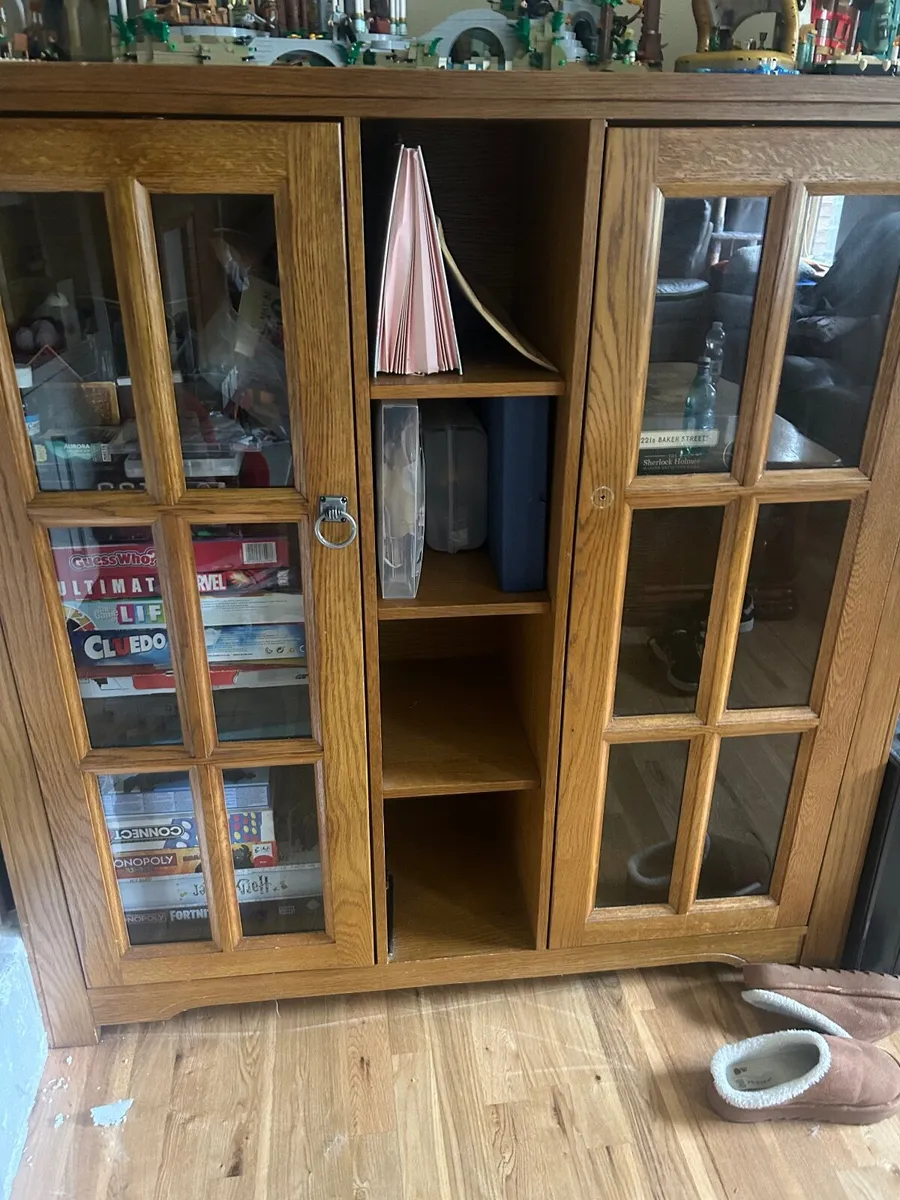 Kitchen and Living room units