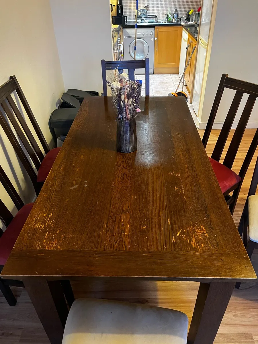 Kitchen table and chairs - Image 2