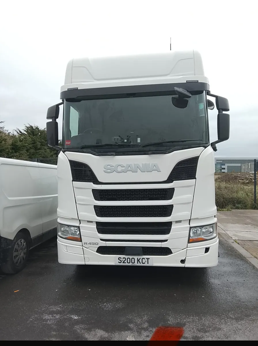 Scania  &  Volvo Tractor units - Image 2