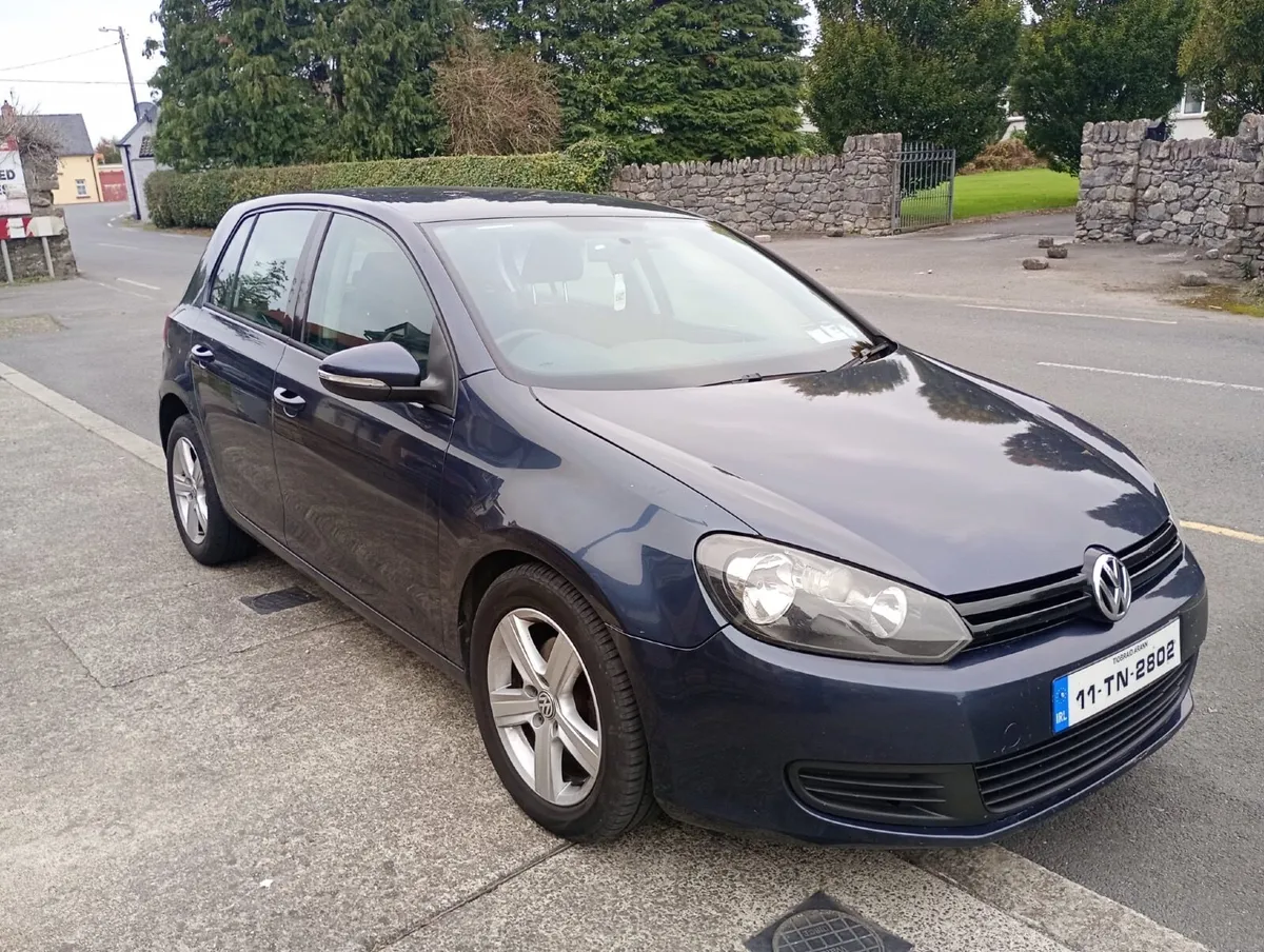 Volkswagen Golf 2011 - Image 1