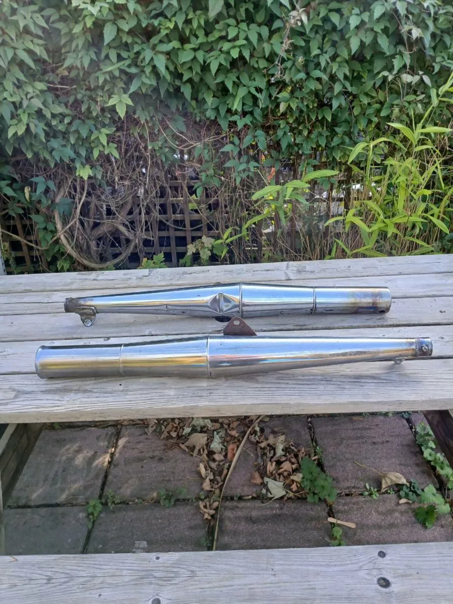 Suzuki GT 250 X7 Original Exhaust Pipes - Image 1
