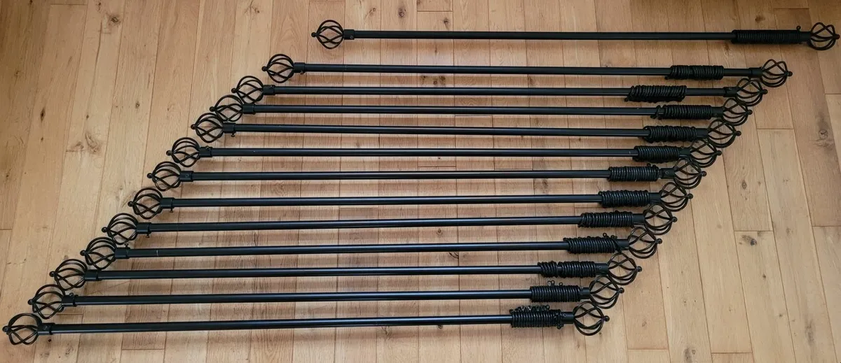 Curtain Poles & Wall Mount Brackets - Image 4
