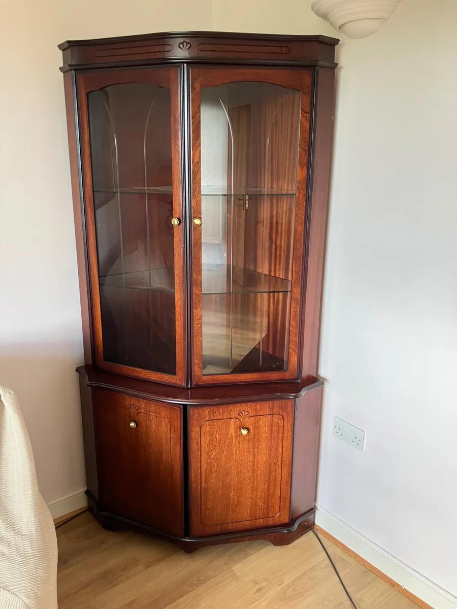 Furniture - Image 4