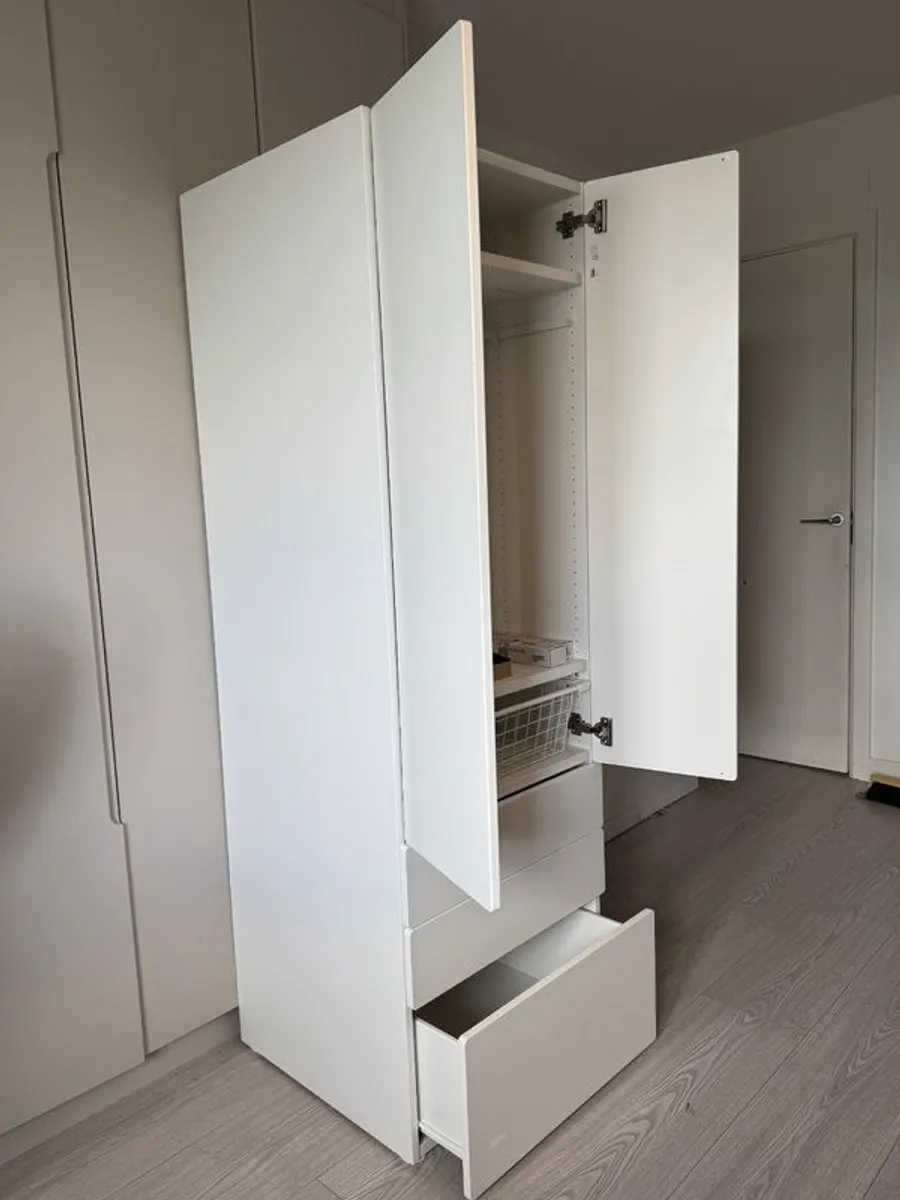 SMASTAD PLATSA Wardrobe with 3 drawers - Image 1
