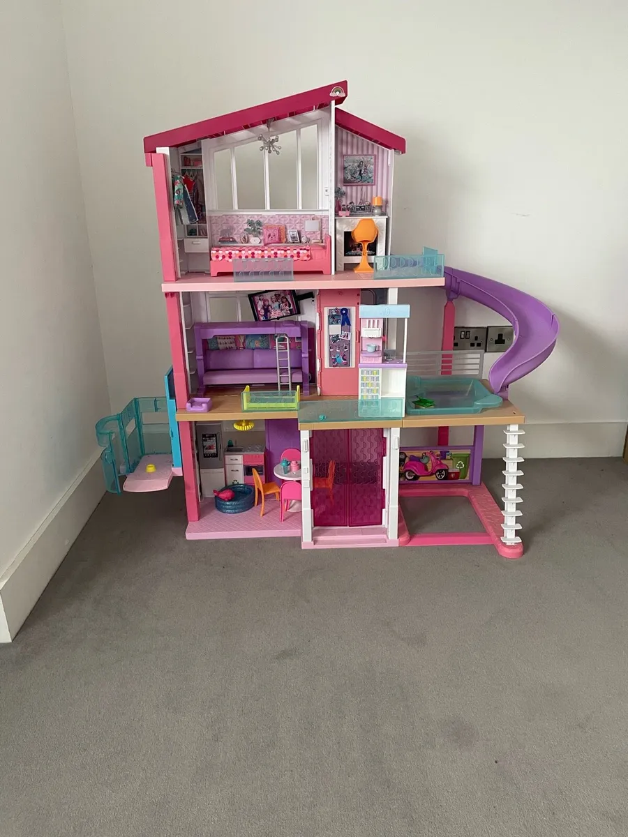 Barbie Dream House & Camper Van - Image 2