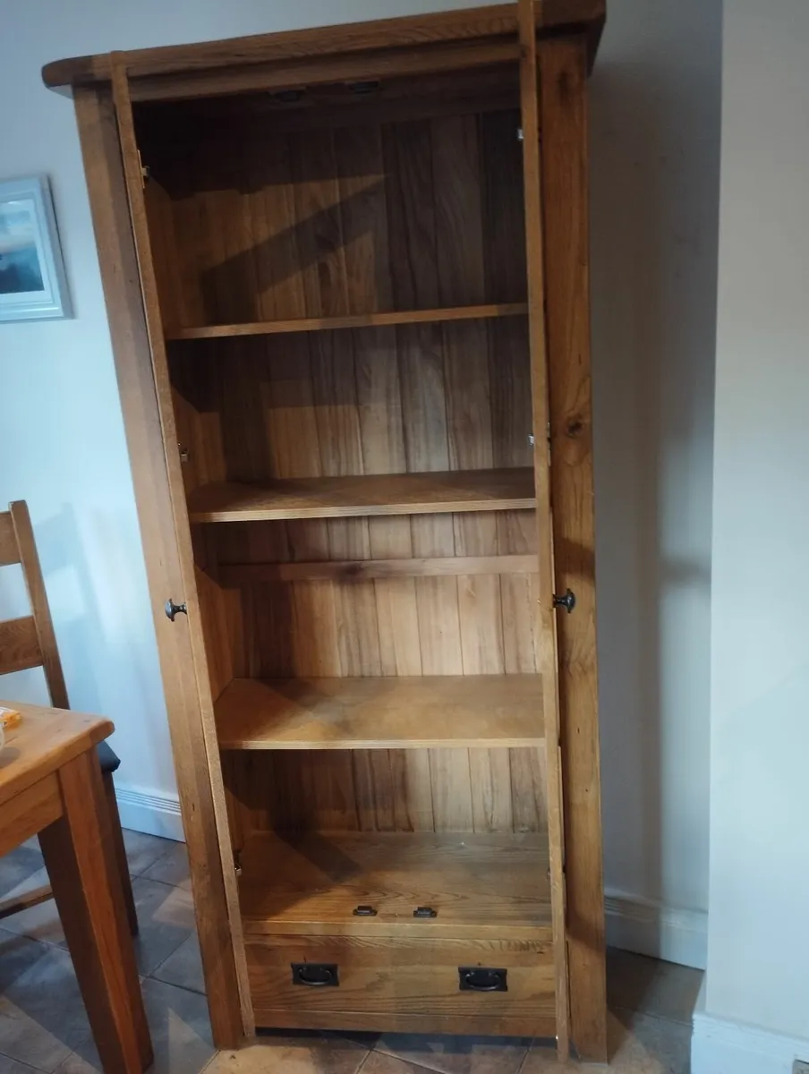 Oak glass door display cabinet - Image 3