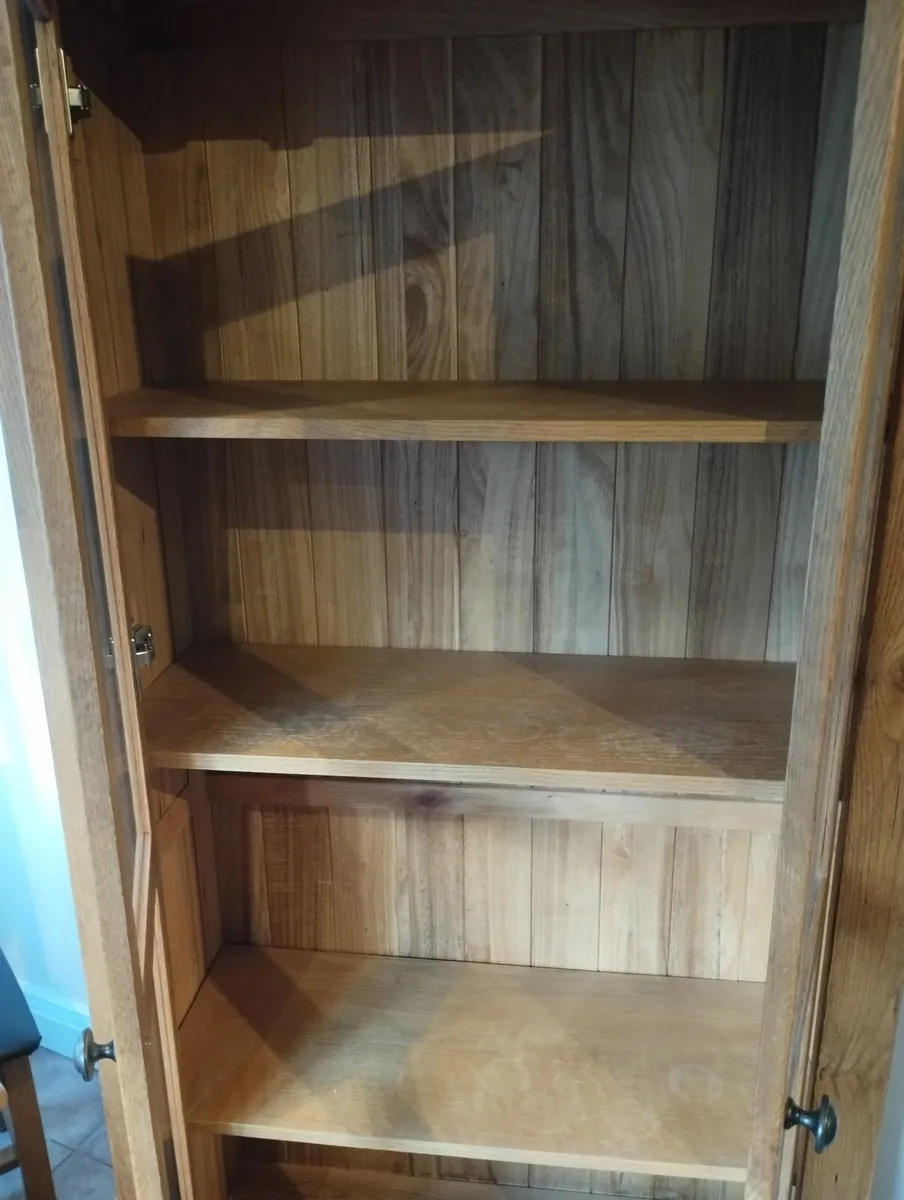 Oak glass door display cabinet - Image 4