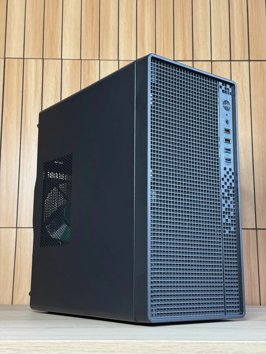 Desktop PC - Image 3