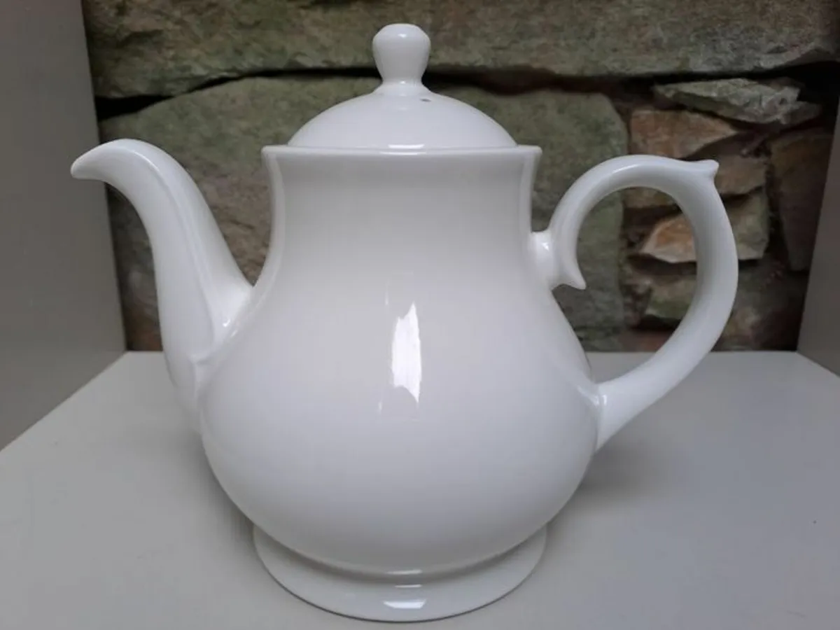 Churchill Teapot England - Image 1