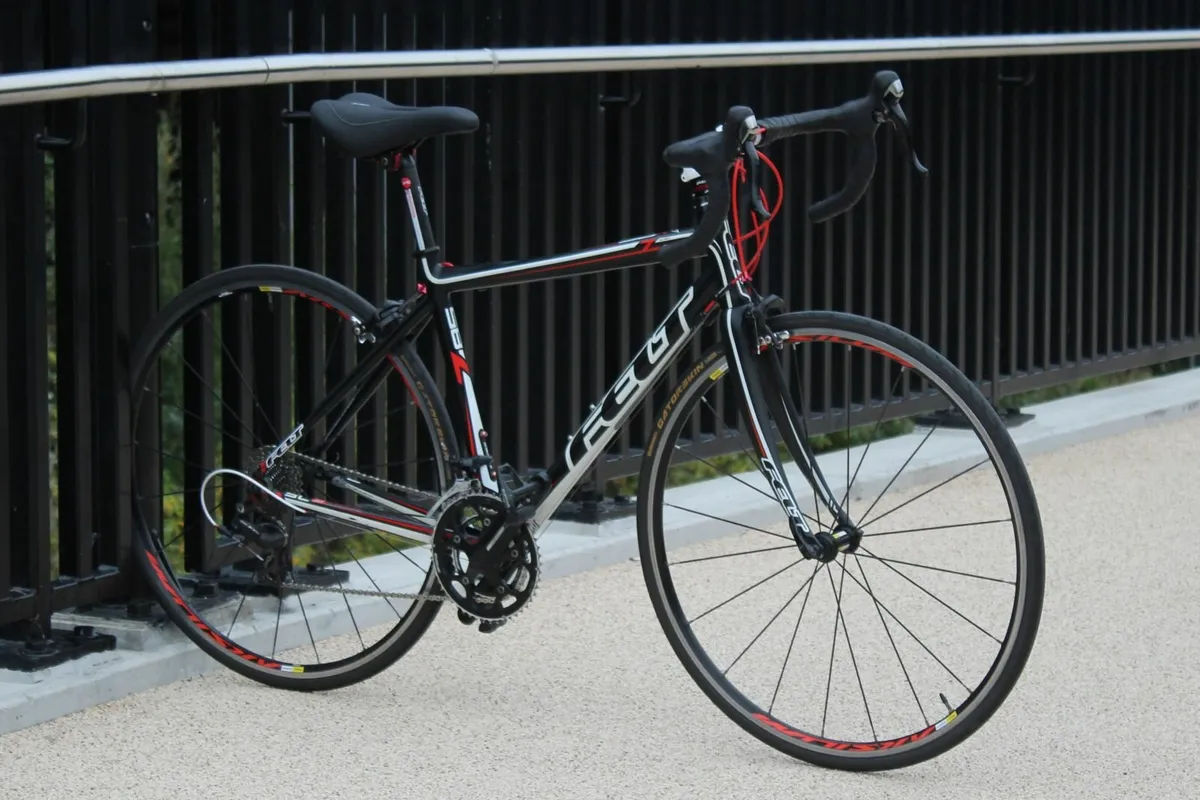 Felt Z85 - 105 Gears - Aksium Wheels - Small - Image 2