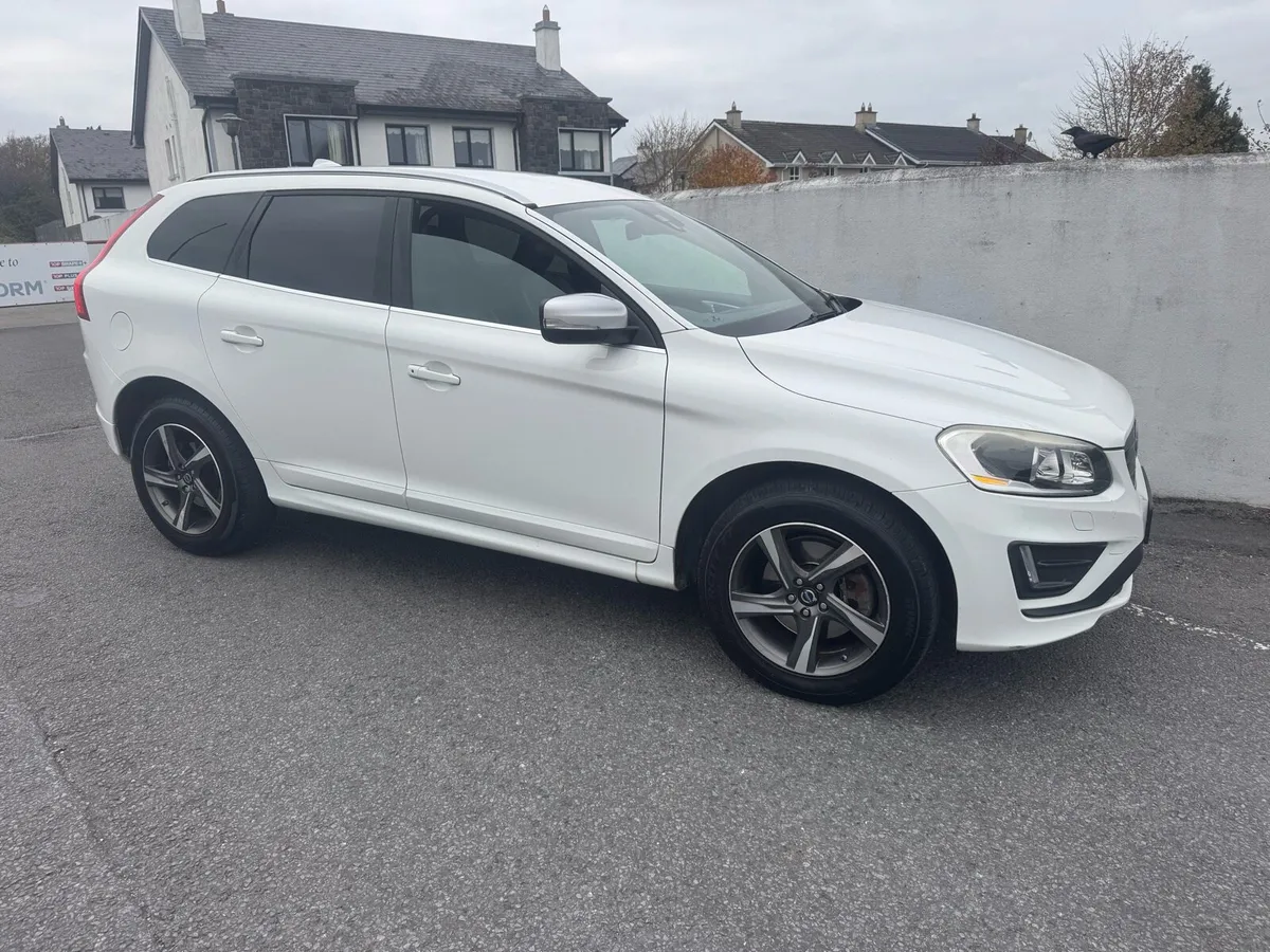 Volvo xc60 R design - Image 4